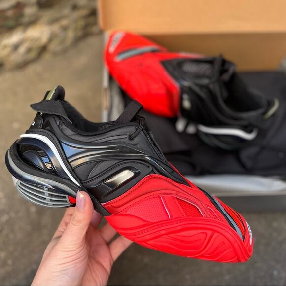 NEW Size 38 Balenciaga Unisex Black Red Low Top Leather Tyrex Sneaker Shoes - Picture 1 of 10